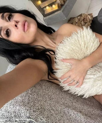 Аня